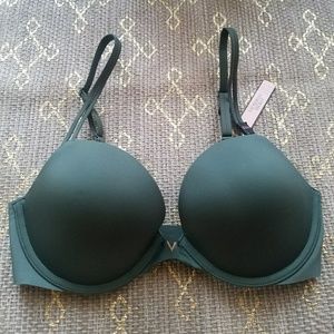 NWT Victoria's Secret push up bra